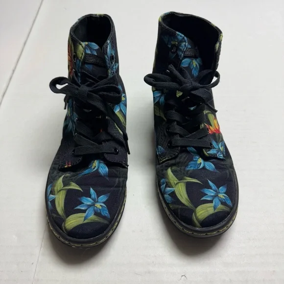 Dr. Martens Hackney Lace Up Canvas Boots In Black Hawaiian Floral Print Size: 6 - Picture 5 of 10